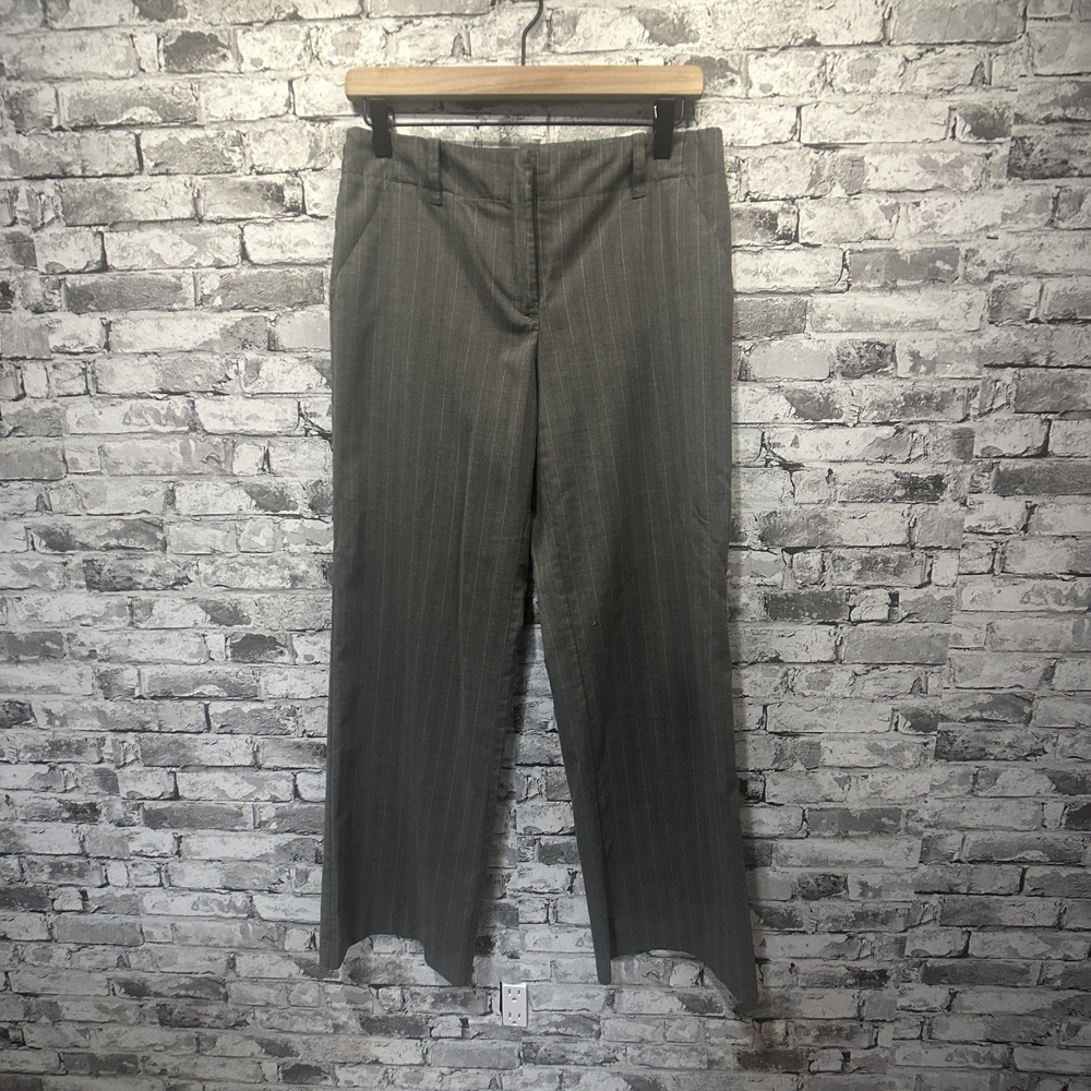 EUC New York & Company Women's Gray Trousers Size 6
